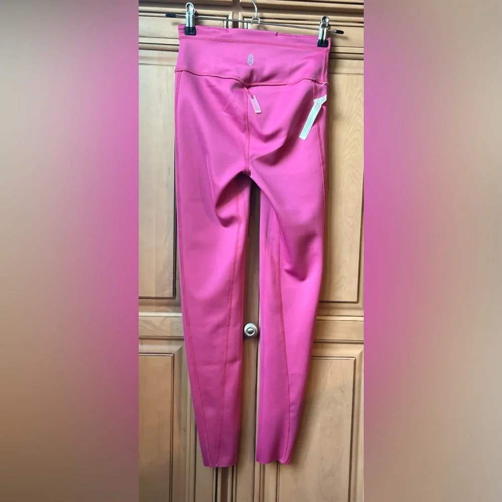 NWT Free People Beat The Heat Reversible Legging